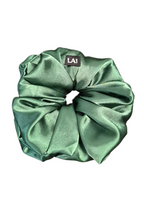 XXL Satijn Scrunchie Donker Groen