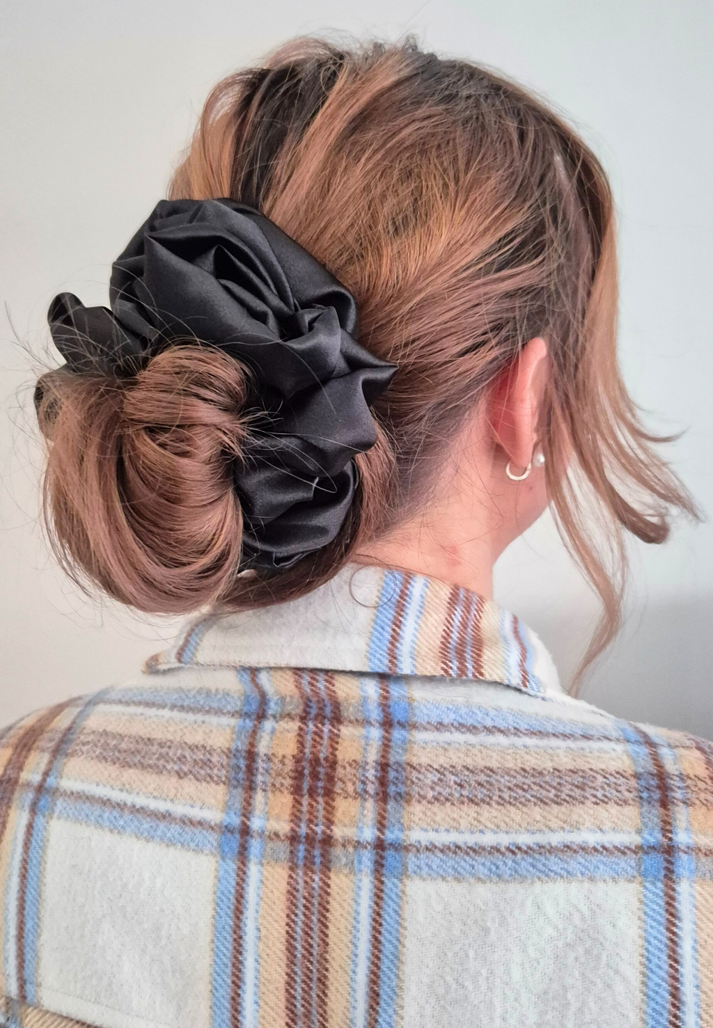 XXL Satijn Scrunchie Zwart